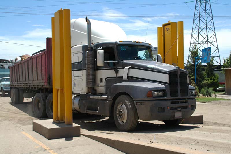 REN700型通道式车辆放射性检测系统